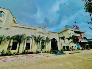 LAKEVIEW (Resort & Restro) place picture