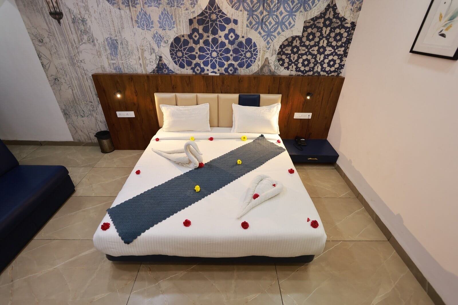 Single Luxury Room at Lakeview Resort Indore